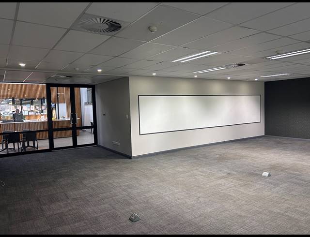 217M² OFFICE TO LET IN MENLYN